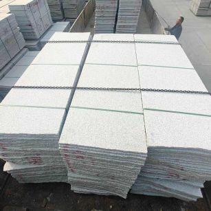 黄石芝麻白毛板，石材毛板