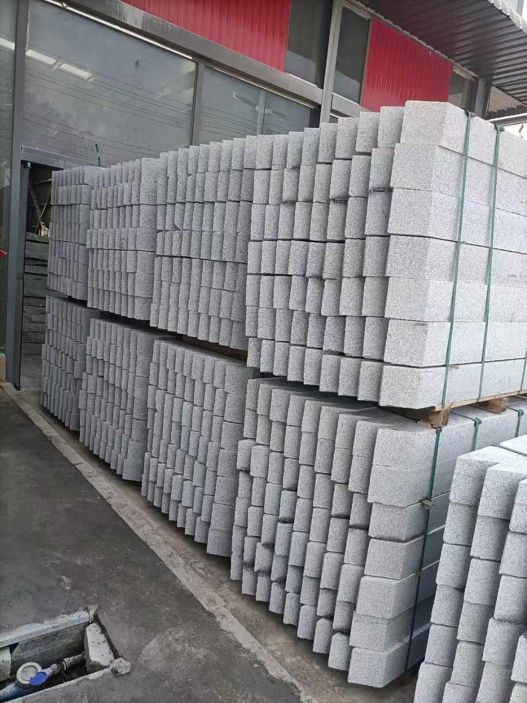 黄石芝麻白树围石 树池