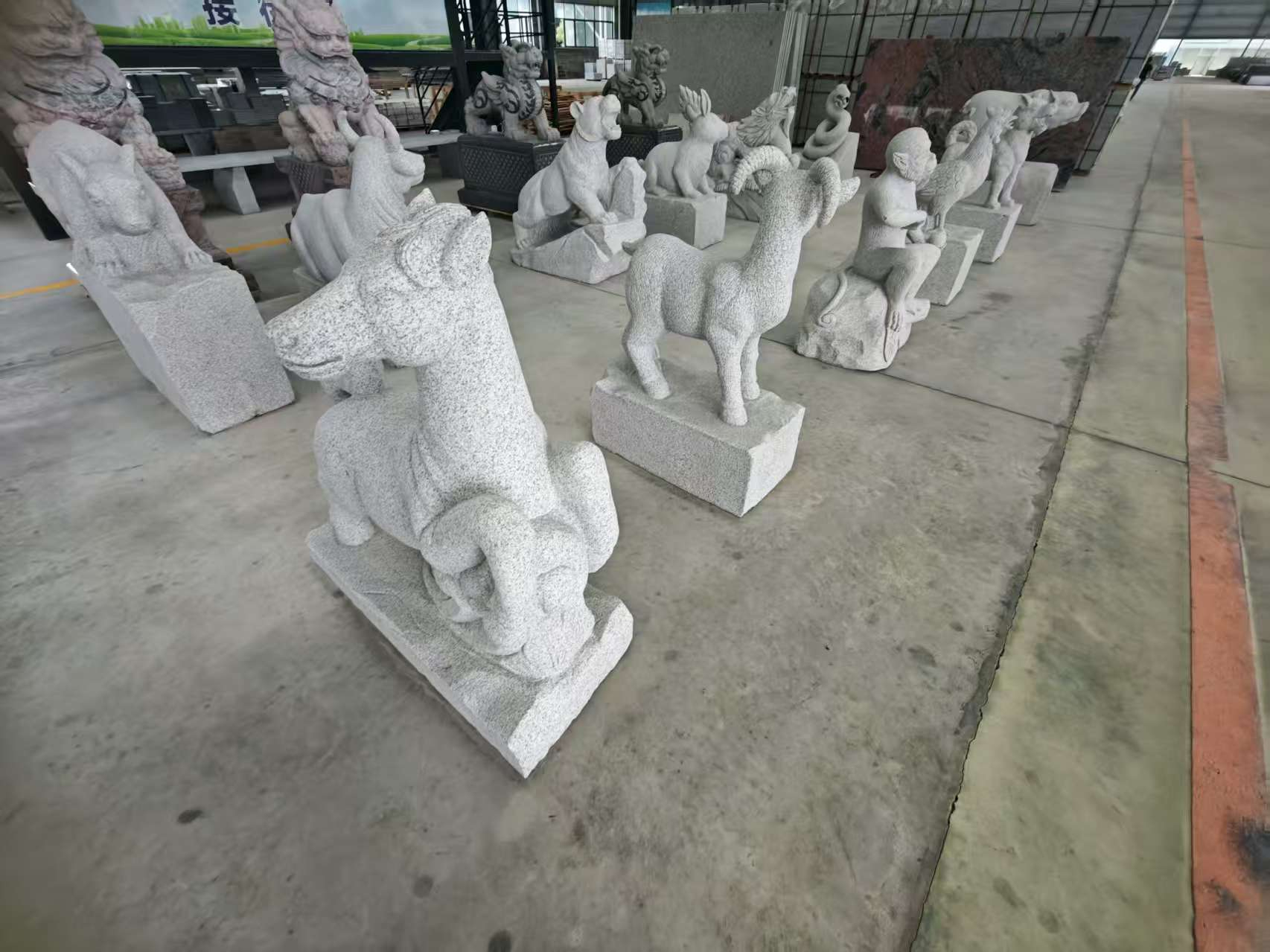 黄石芝麻白雕刻 十二生肖 异形雕刻