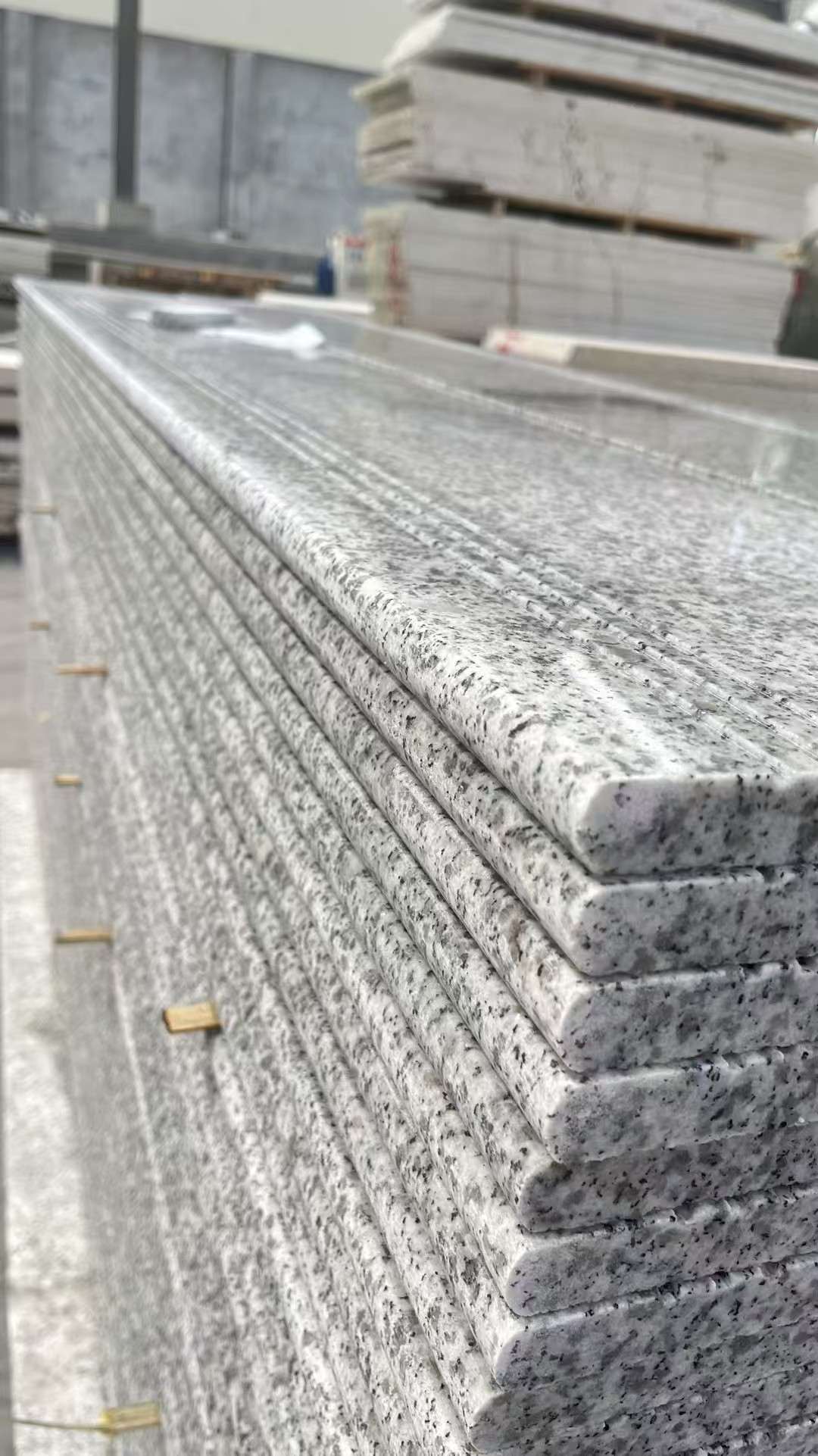 黄石芝麻白楼梯踏步 花岗岩楼梯板材