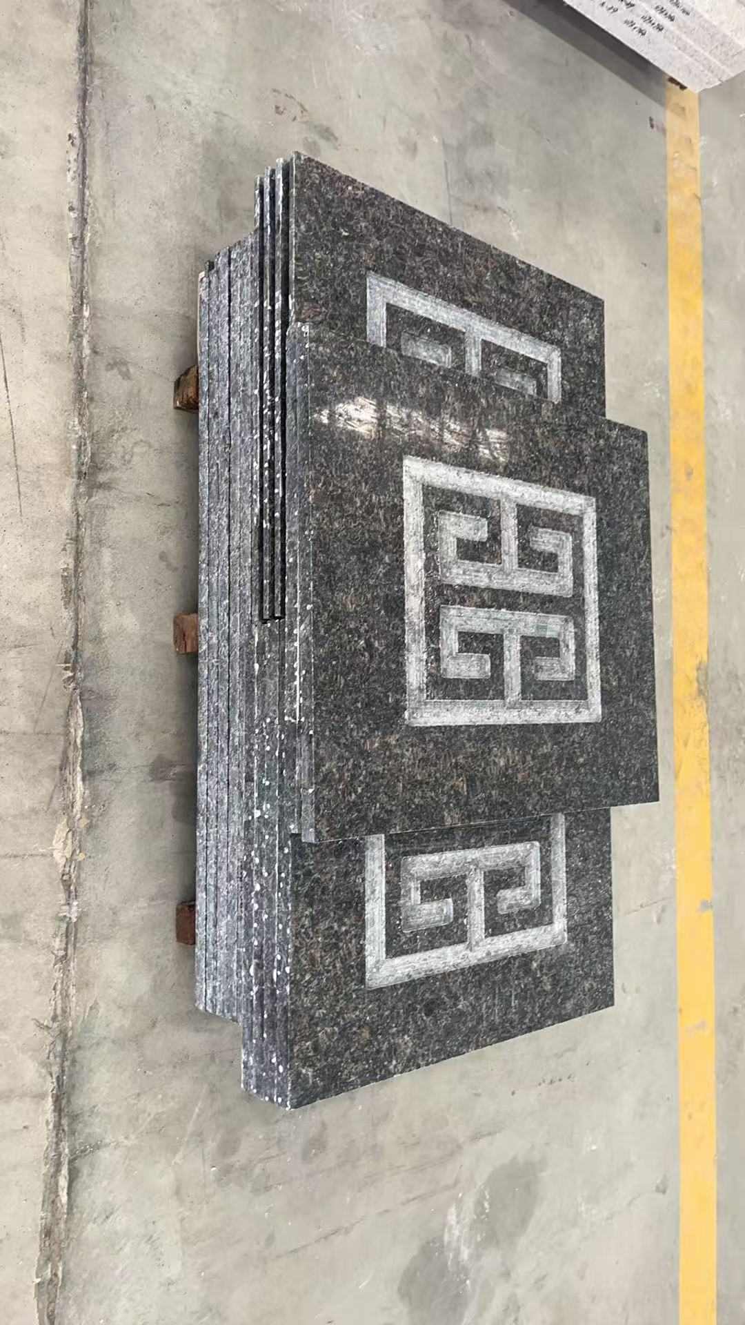 黄石英国棕回纹雕刻版